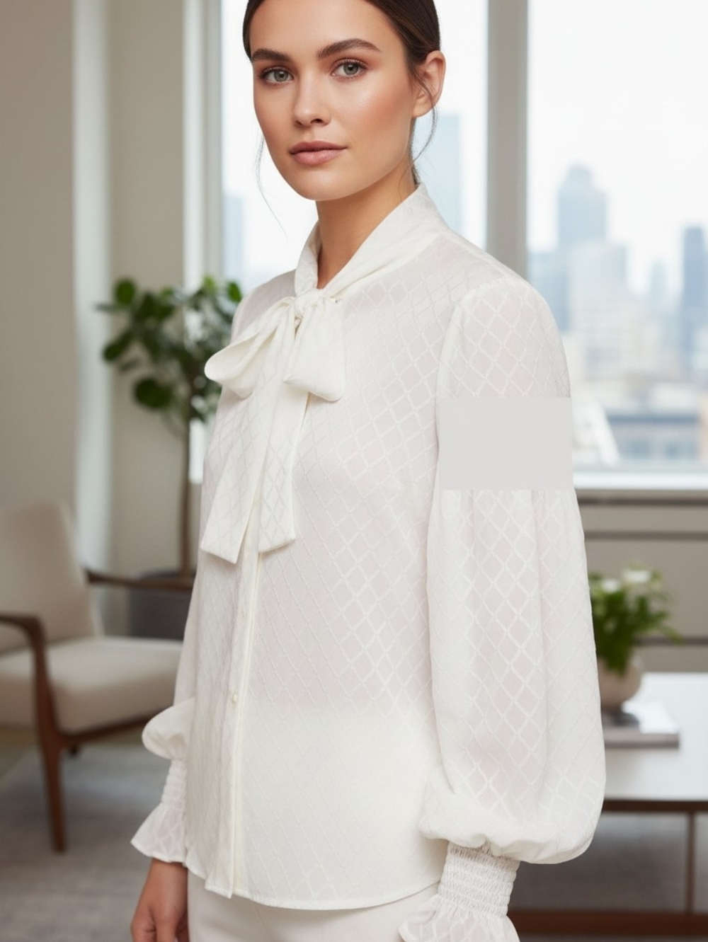 DIANE VON FURSTENBURG DVF Caroline Semi Sheer Tie Neck Pussy Bow Blouse M